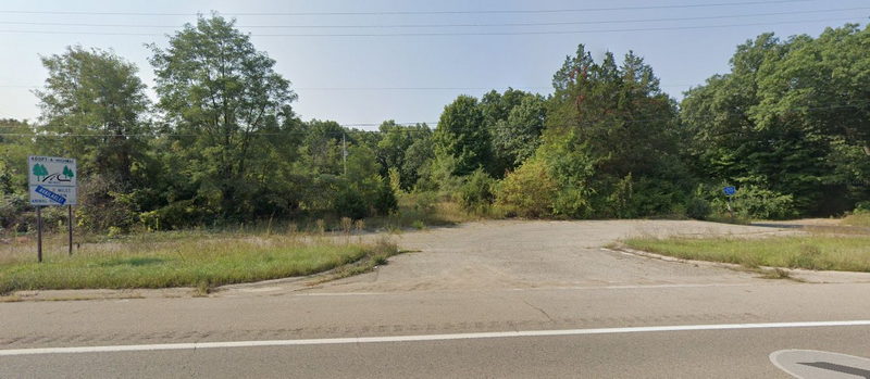 I-94 Pub (Mar-Creek AC, Mar-Creek Lounge, Mar-Creek Inn) - Now An Empty Lot